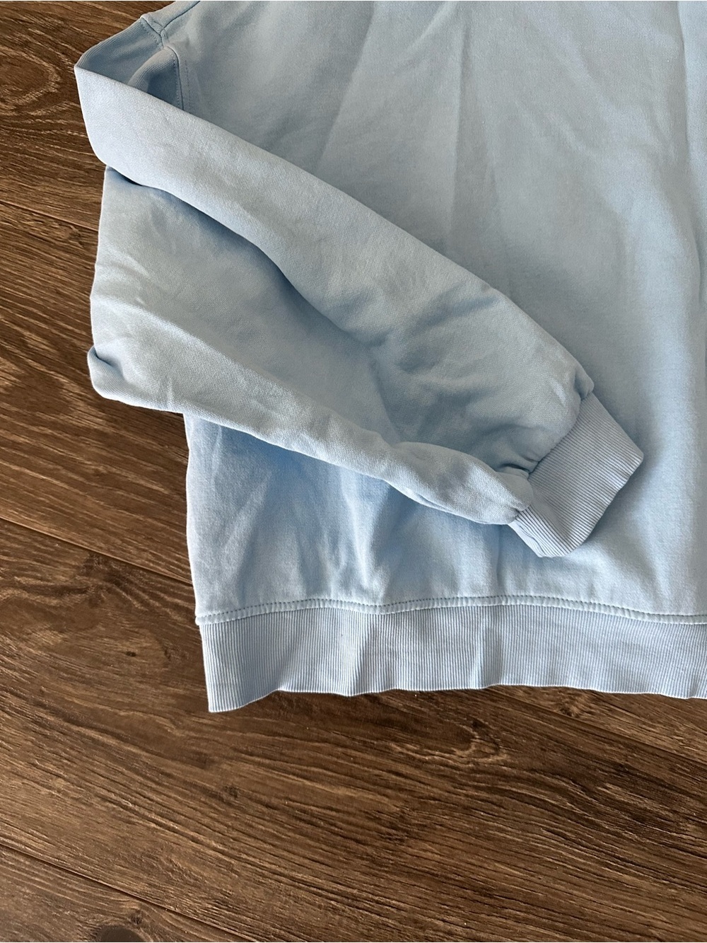 H&M Divided Blue Basic Crewneck Sweatshirt - Picture 3 of 3